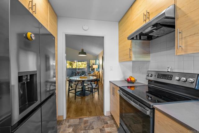 Detail Gallery Image 12 of 44 For 302 Windjammer Cir, Chula Vista,  CA 91910 - 2 Beds | 2 Baths