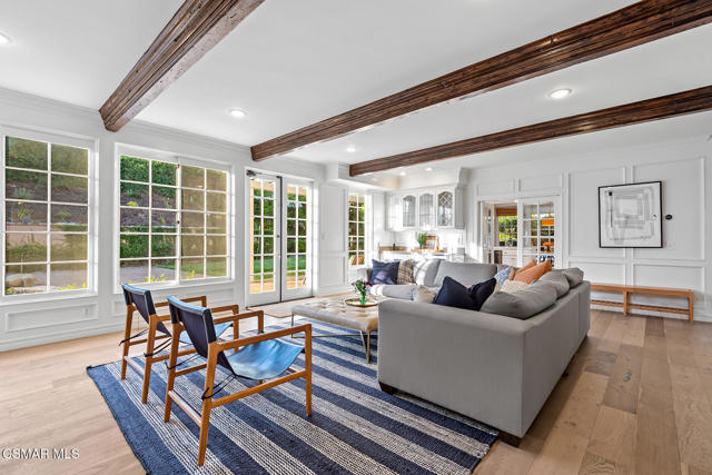 29621 Ridgeway Drive, Agoura Hills CA: https://media.crmls.org/mediaz/fc1fd7f1-fc5d-4289-b6ea-7378900365cf.jpg