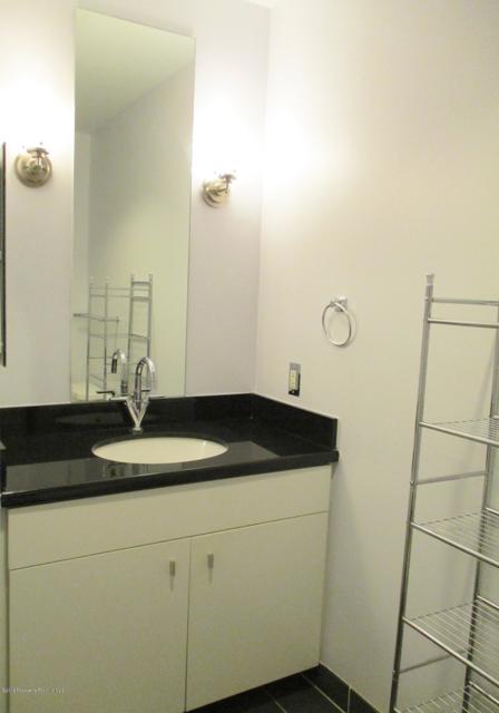 Detail Gallery Image 10 of 33 For 1100 Wilshire Bld #2203,  Los Angeles,  CA 90017 - 1 Beds | 1 Baths