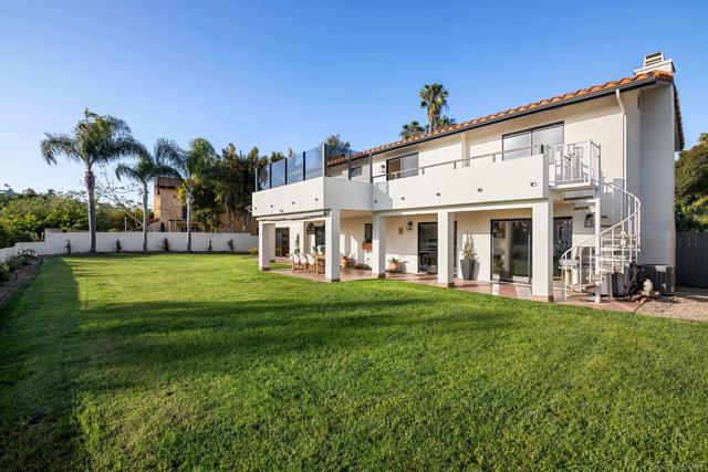 2524 Luciernaga St, Carlsbad CA: https://media.crmls.org/mediaz/fc218caf-c332-4e08-8d23-23b43d29e41b.jpg