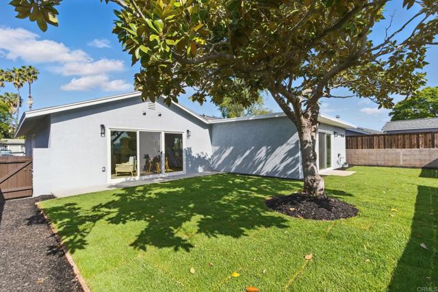 4471 Moraga Avenue, San Diego CA: https://media.crmls.org/mediaz/fc21f998-26f3-497a-b0ec-f89918834c40.jpg