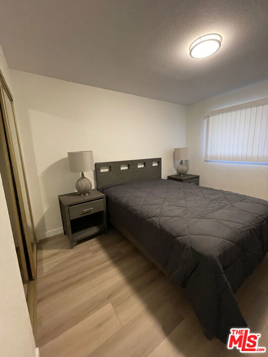 Image 11 of 14 For 2875 Los Felices Road 210