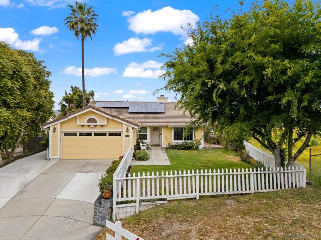 3410 Tonopah St, Oceanside CA: https://media.crmls.org/mediaz/fc22e5fe-4c8c-4f61-9f38-a2fa92e83c40.jpg