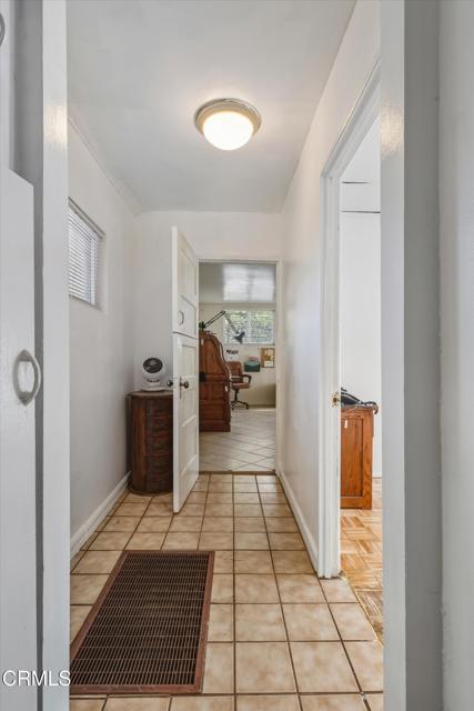 Detail Gallery Image 10 of 41 For 12605 1st Trl, Kagel Canyon,  CA 91342 - 2 Beds | 1 Baths