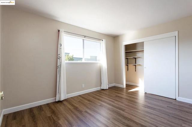 1298 63rd St, Emeryville CA: https://media.crmls.org/mediaz/fc238d2b-3862-4ef1-a6c8-449ff68a81a2.jpg