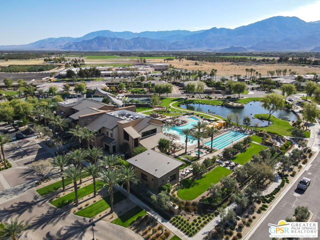 50660 Havasu Falls Drive, Indio CA: https://media.crmls.org/mediaz/fc2496eb-33ba-4c52-928a-38976d877f46.jpg