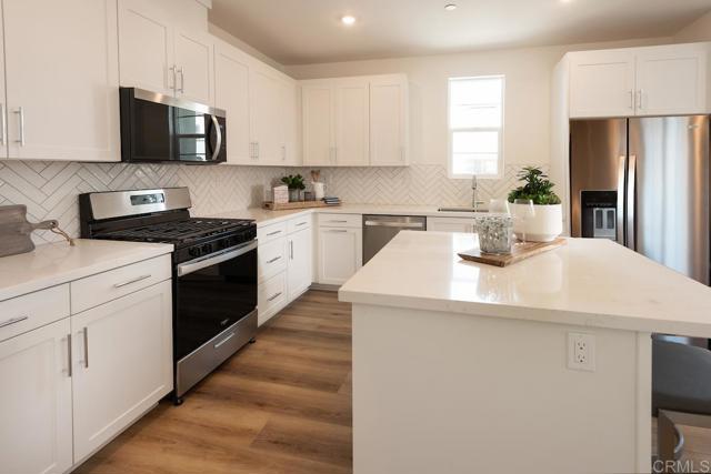 Detail Gallery Image 5 of 11 For 515 Avenida Centro #101,  Chula Vista,  CA 91910 - 1 Beds | 1/1 Baths