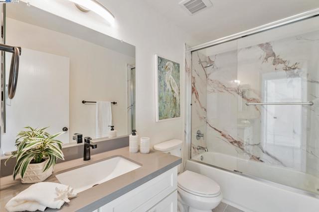 3856 Jacana Lake Ct, Fremont CA: https://media.crmls.org/mediaz/fc24edb6-ac37-47a2-9017-ae776d529cd3.jpg