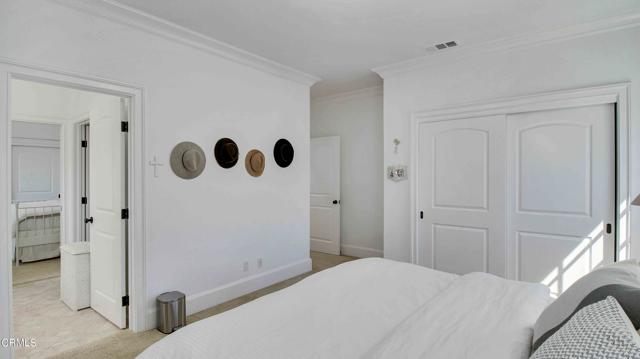 1929 Lyans Drive, La Canada Flintridge CA: https://media.crmls.org/mediaz/fc25ec51-6aa9-45f0-896f-19d61637b1bd.jpg