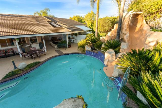 Detail Gallery Image 24 of 59 For 351 Sheila Ln, Fallbrook,  CA 92028 - 3 Beds | 3 Baths