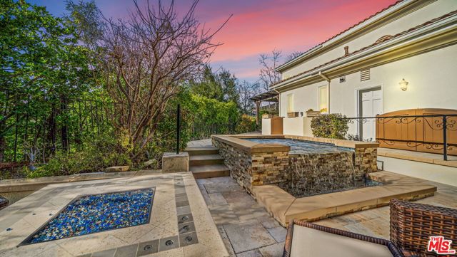 219 Baybrook Court, Lake Sherwood CA: https://media.crmls.org/mediaz/fc2655af-c4a9-4a88-b89d-5038f7157cbd.jpg