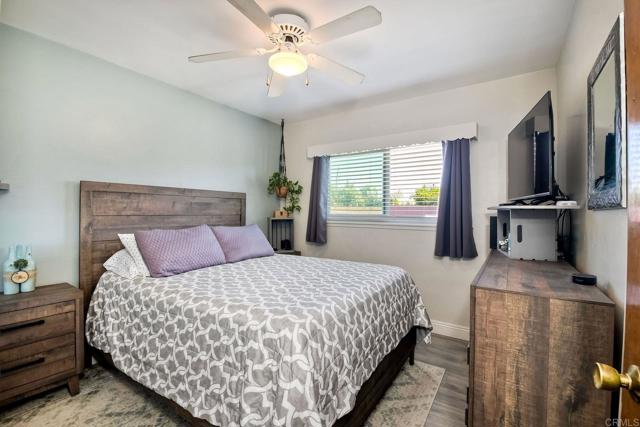 Detail Gallery Image 7 of 12 For 520 Starling Dr, Vista,  CA 92083 - 3 Beds | 1/1 Baths