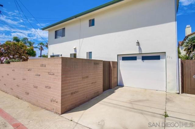 349 351 G Avenue, Coronado CA: https://media.crmls.org/mediaz/fc2683a1-a80d-4ddf-9408-7ddc84b01b77.jpg