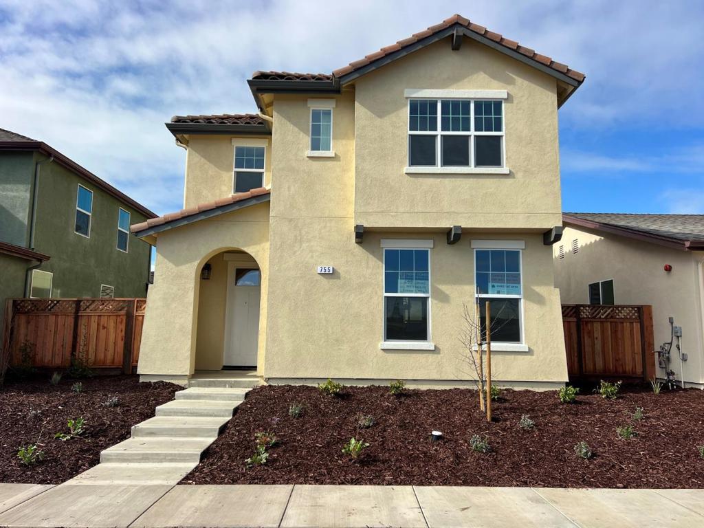 755 Aurora Way