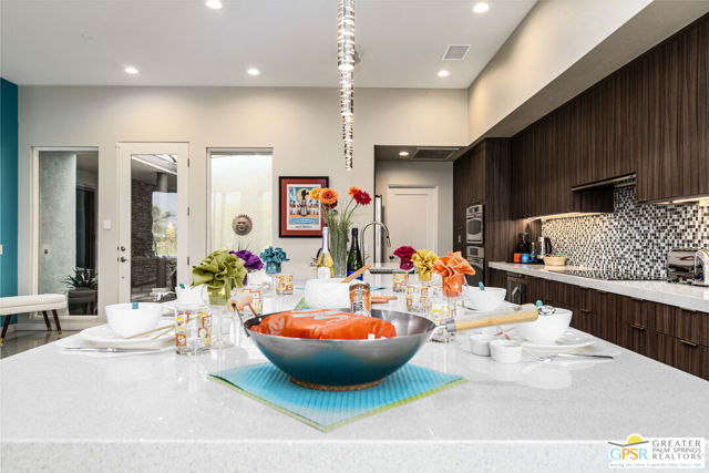 669 Wilson Lane, Palm Springs CA: https://media.crmls.org/mediaz/fc26f1eb-6667-4344-b904-e8235399b6e6.jpg