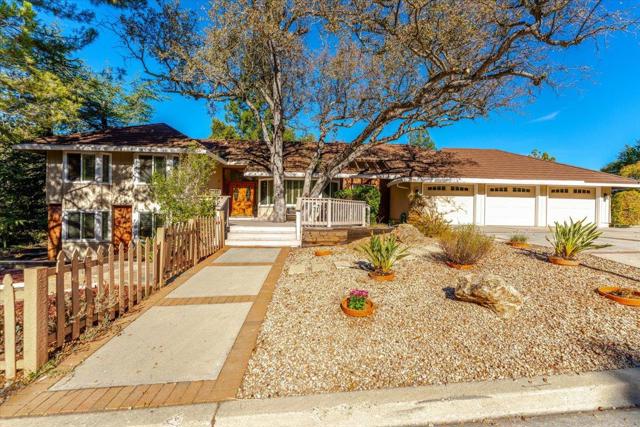 7145 Wooded Lake Drive, San Jose CA: https://media.crmls.org/mediaz/fc271a4d-9734-4ece-abb1-066152ca9016.jpg