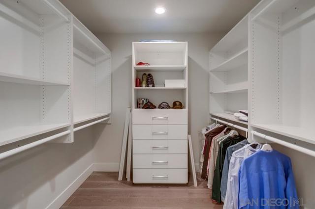 2885 Gate Three Place, Chula Vista CA: https://media.crmls.org/mediaz/fc275168-459a-483a-87cd-a6574326111a.jpg