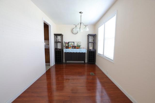 445 Giannotta, San Jose CA: https://media.crmls.org/mediaz/fc27f19f-140c-436e-84c8-e235f5eac9ec.jpg