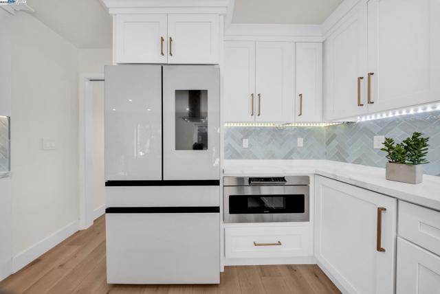 524 Gamay Ct, Fremont CA: https://media.crmls.org/mediaz/fc280bf7-a5c3-4a76-9d79-87fdf02b0ddc.jpg