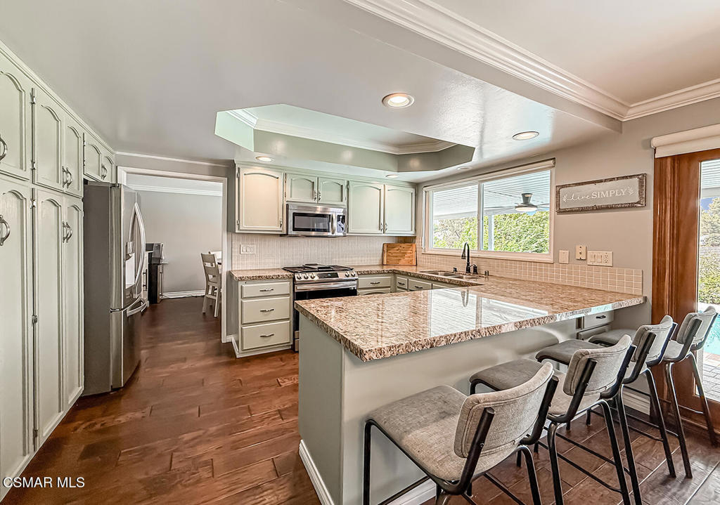 MLS #225003998 img 12