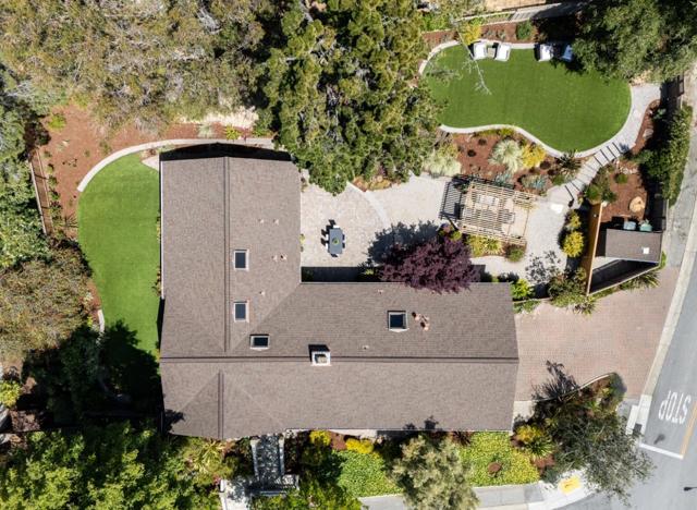 2230 Tioga Drive, Menlo Park CA: https://media.crmls.org/mediaz/fc29782d-402d-48a5-b4ce-4fd6417ebc8c.jpg