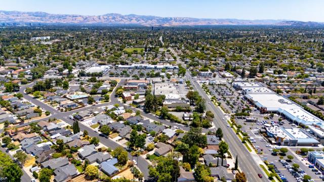 1786 Villarita Drive, Campbell CA: https://media.crmls.org/mediaz/fc2a1c39-1f12-4328-99c5-c617d4fef290.jpg