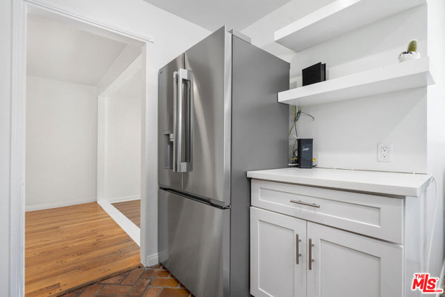 769 Wildomar, Pacific Palisades CA: https://media.crmls.org/mediaz/fc2ae36b-b464-4573-89c5-186198571d9d.jpg