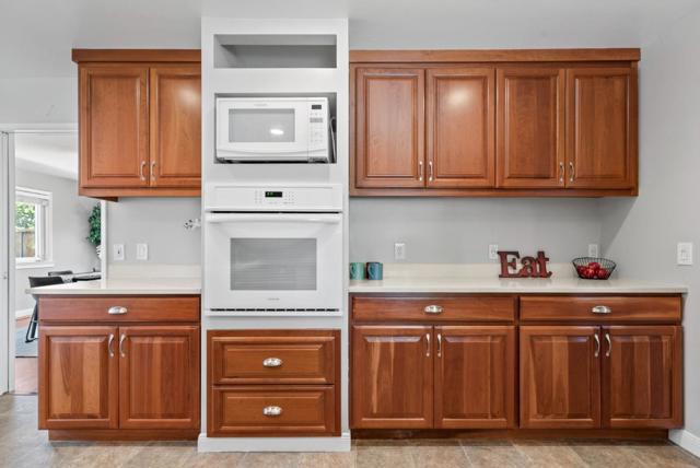 2369 Walden Square, San Jose CA: https://media.crmls.org/mediaz/fc2af087-6a92-419b-9fb0-7ece779068ef.jpg