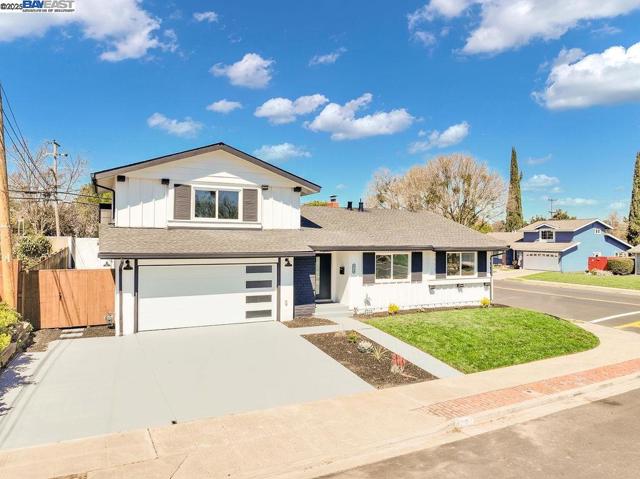 8794 Wicklow Ln, Dublin CA: https://media.crmls.org/mediaz/fc2b5126-d62d-427c-a7de-22239249f8f3.jpg