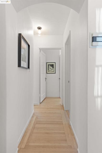 2451 Carmel St, Oakland CA: https://media.crmls.org/mediaz/fc2b6323-03cc-46fb-8aca-6cbf34a9b34e.jpg