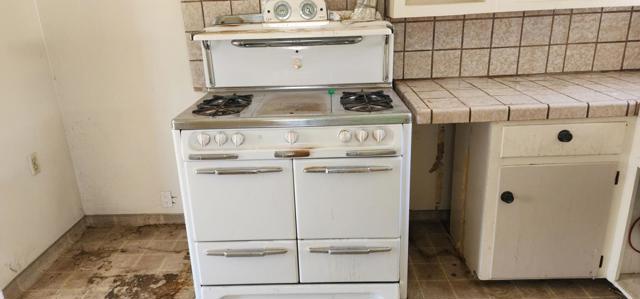 4320 Bassett Street, Santa Clara CA: https://media.crmls.org/mediaz/fc2bf8f8-2162-4fbc-9e78-696b683df363.jpg