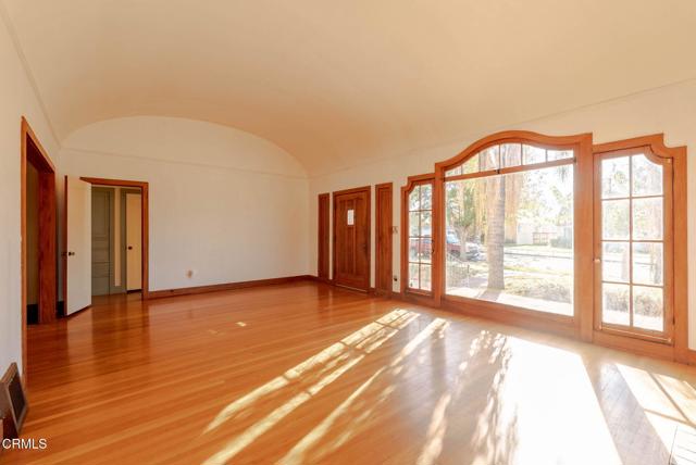 Detail Gallery Image 8 of 44 For 555 Kensington Dr, Fillmore,  CA 93015 - 4 Beds | 3 Baths