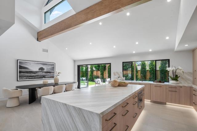 3835 Via Reposo, Rancho Santa Fe CA: https://media.crmls.org/mediaz/fc2c8337-6339-40db-b97a-4a4b34b39f18.jpg