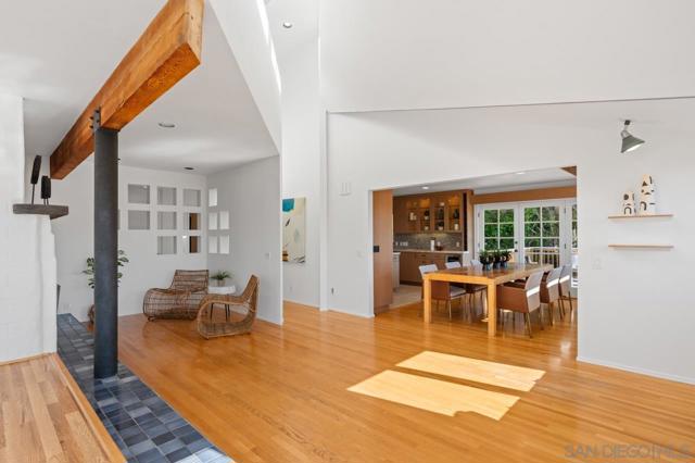 2506 Via Merano, Del Mar CA: https://media.crmls.org/mediaz/fc2ce92d-0e1c-45fb-855c-e85968f9ef6d.jpg