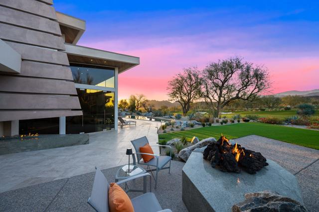 79095 Tom Fazio N Lane, La Quinta CA: https://media.crmls.org/mediaz/fc2cf552-52e9-4dfe-98f2-1c95669d5cbd.jpg