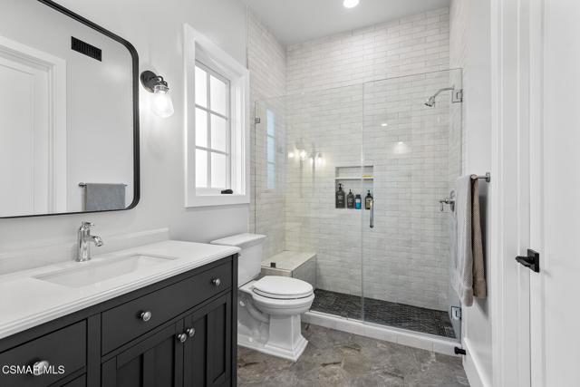 28845 Countryside Drive, Agoura Hills CA: https://media.crmls.org/mediaz/fc2e2b36-a49f-447b-a900-edce701e125f.jpg