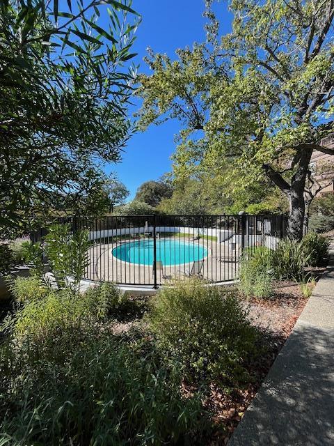 3362 La Mesa Drive, San Carlos CA: https://media.crmls.org/mediaz/fc2e81e3-ac59-411c-acbb-cefb0b433d36.jpg
