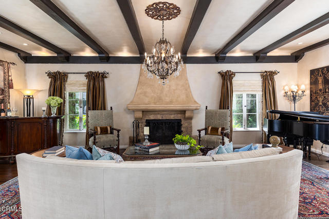 1711 Fairmount Avenue, La Canada Flintridge CA: https://media.crmls.org/mediaz/fc2e88ec-9115-43ef-88dc-f0ce66f711d1.jpg