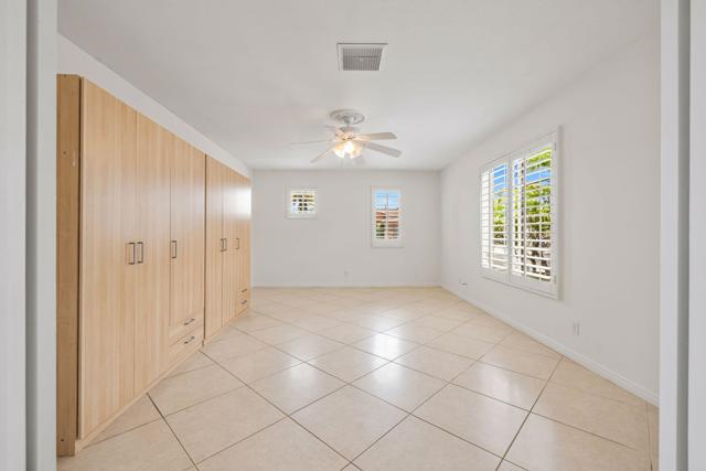 Image 22 of 49 For 79940 Hancock Court