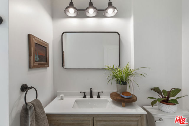 2634 Rich Street, Los Angeles CA: https://media.crmls.org/mediaz/fc31084c-7a20-4940-a72b-11475af233b4.jpg