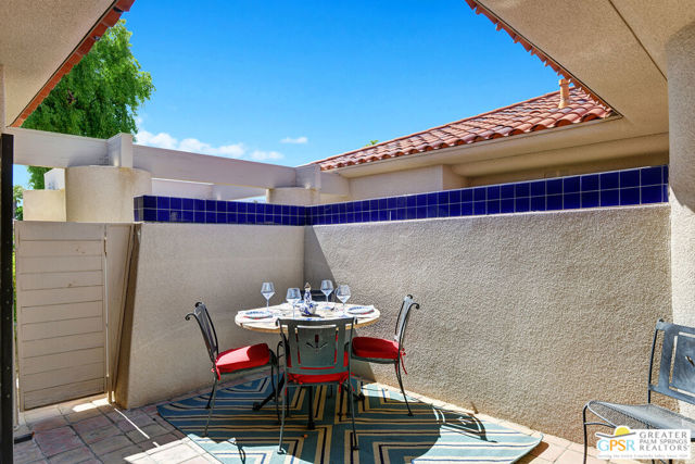 186 S Kavenish Drive, Rancho Mirage, CA 92270