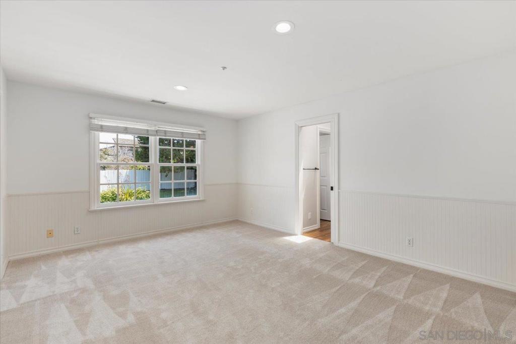 MLS #250037042SD image #36