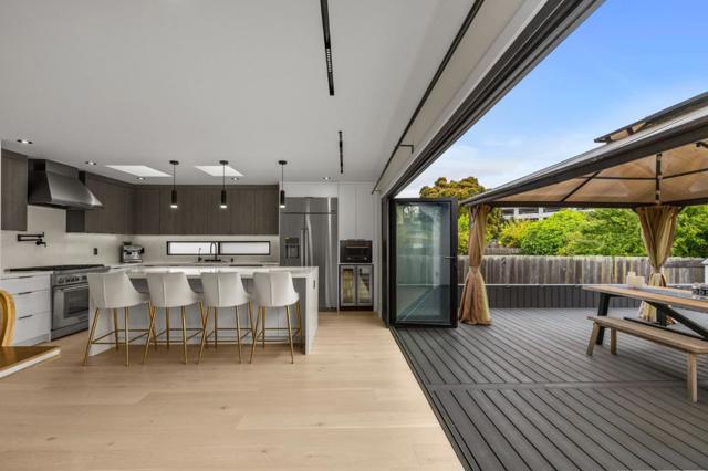 243 Aviador Avenue, Millbrae CA: https://media.crmls.org/mediaz/fc32d945-c5e4-402c-9deb-f223b9064260.jpg
