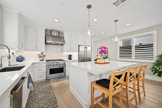 3955 Shasta St, San Diego CA: https://media.crmls.org/mediaz/fc340fba-b4c5-4928-a1b0-4030ff31317d.jpg