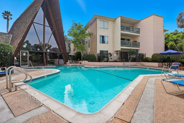 4444 W Point Loma Blvd, San Diego CA: https://media.crmls.org/mediaz/fc342584-8292-40a1-aea0-0c41ed38068b.jpg