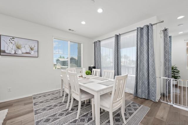 1235 Via Lucero, Oceanside CA: https://media.crmls.org/mediaz/fc345889-bcb2-481c-982a-8878d6e802e2.jpg