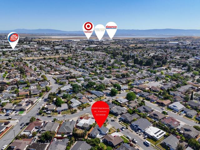 42948 Applewood Street, Fremont CA: https://media.crmls.org/mediaz/fc3537b0-d079-42f2-a198-ff88442330bb.jpg