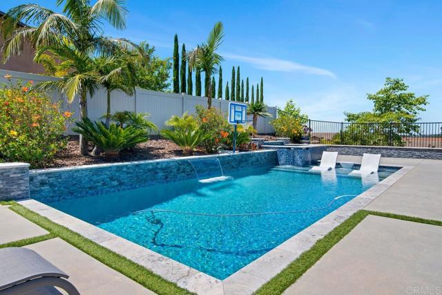 Detail Gallery Image 38 of 46 For 1733 Lemonadeberry Ln, Vista,  CA 92084 - 5 Beds | 3/1 Baths