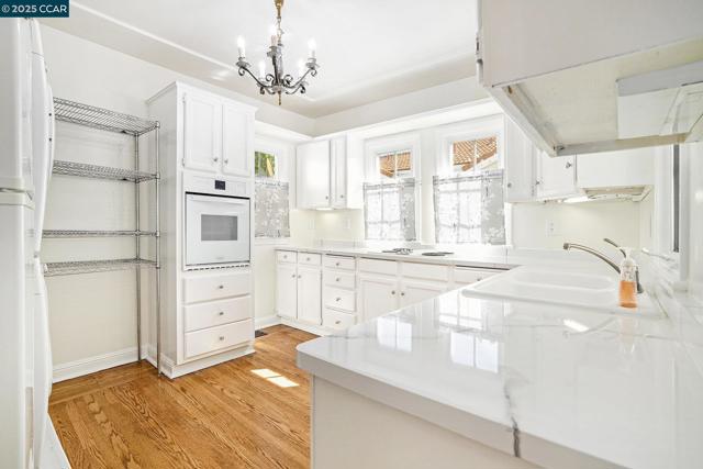 366 Ilo Lane, Danville CA: https://media.crmls.org/mediaz/fc361b91-ec80-4d37-836e-96d64960ea3a.jpg