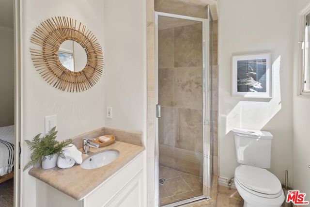 1549 Lindacrest Drive, Beverly Hills CA: https://media.crmls.org/mediaz/fc36a3f6-cdee-4806-b854-d7fe2c5f12ac.jpg
